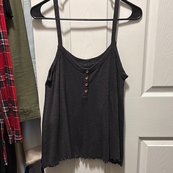 American Eagle flowy tank - Picture 1 of 5